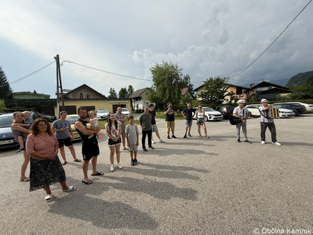 Predaja novega dvigala zgodba srčnosti, solidarnosti in povezanosti (22)